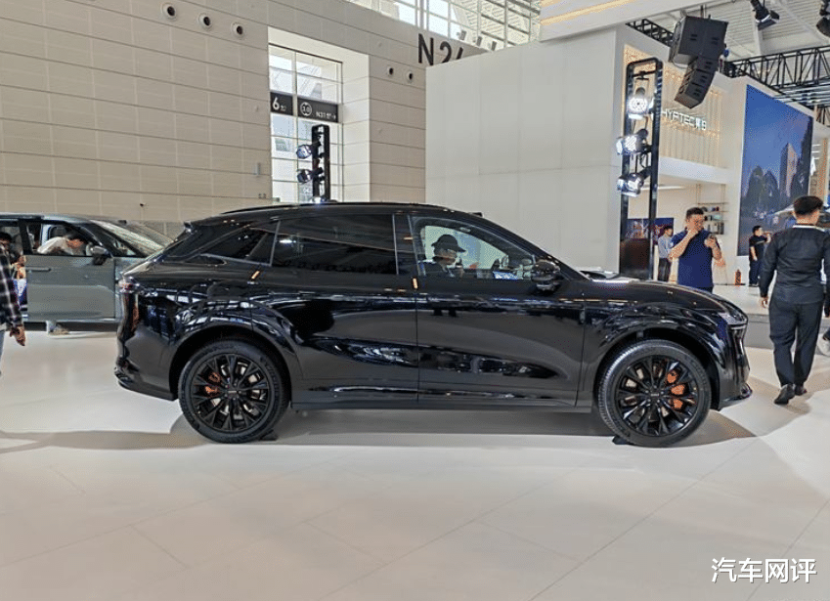 极氪7X亮相2024天津车展！共三款车型，售价22.99万起