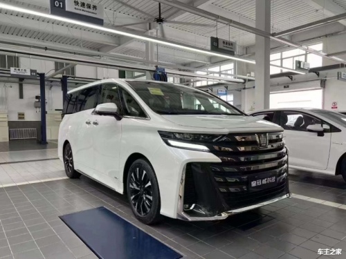 威尔法 全部在售 2025款 2024款 2023款 2021款 2020款 2019款,2025新款威尔法目前价格稳定 售价90万元起